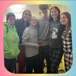 Meet your Posher, Crystal